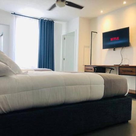 Urban Gran Plaza Aparthotel Zapopan Luaran gambar