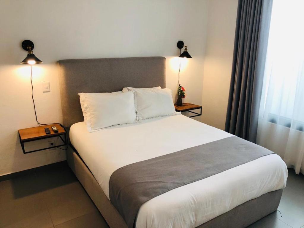 Urban Gran Plaza Aparthotel Zapopan Luaran gambar