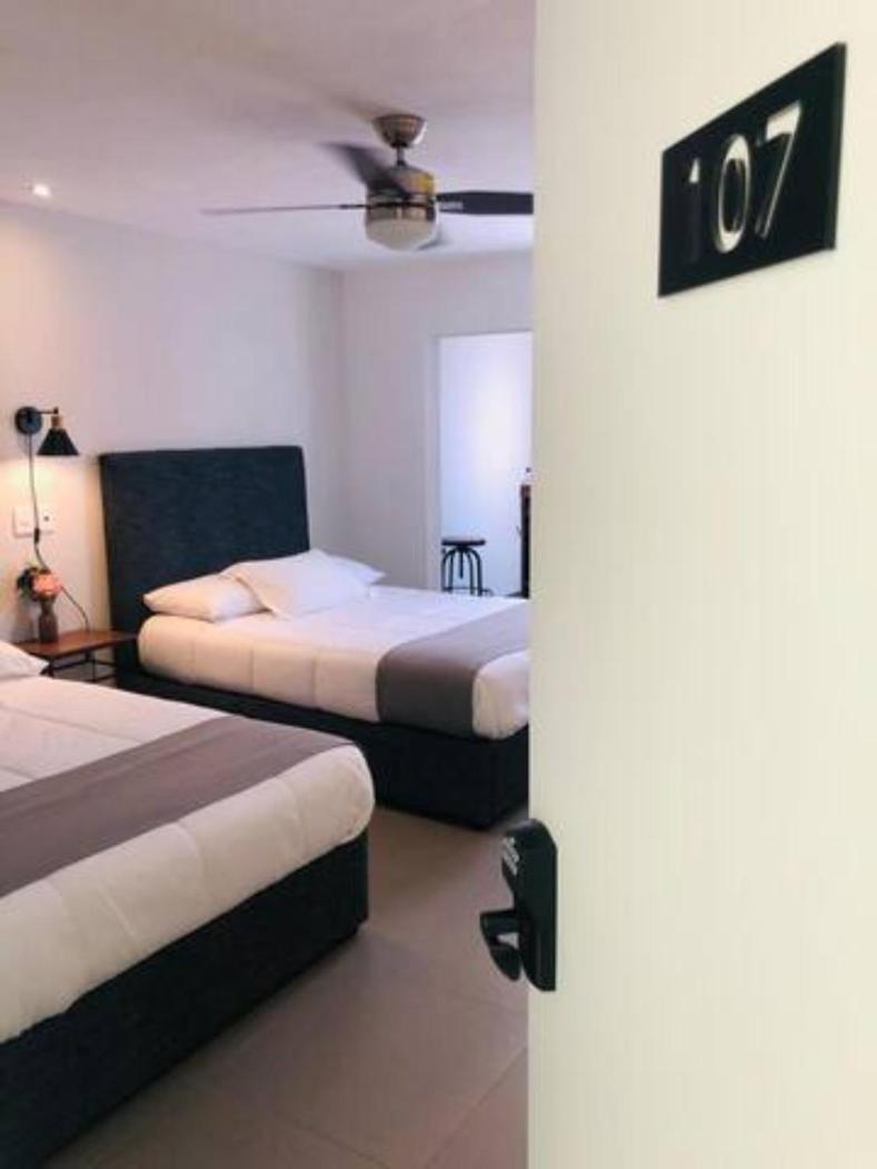 Urban Gran Plaza Aparthotel Zapopan Luaran gambar